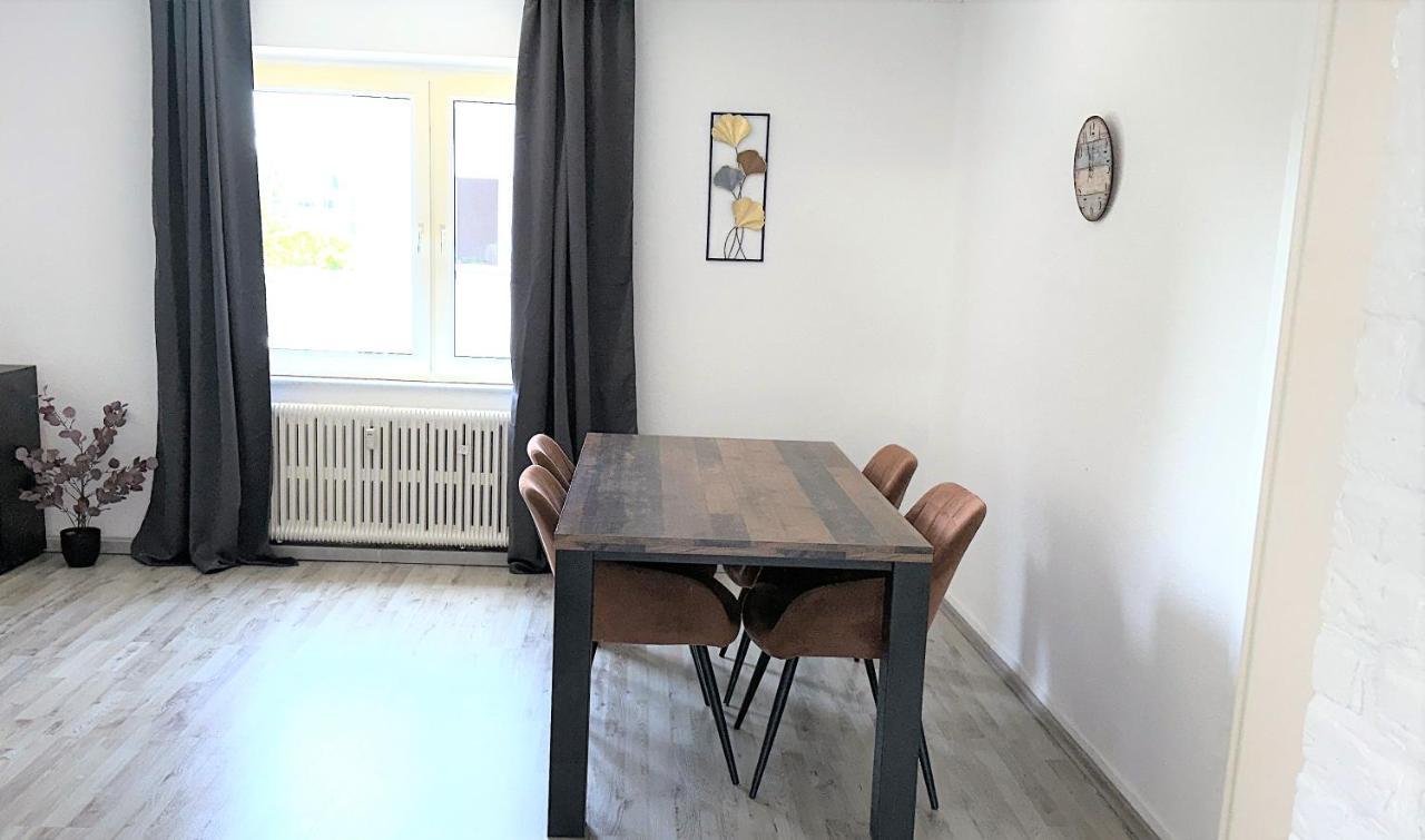 Theox Apartment No 8 - 90Qm Mit 2 Schlafzimmern Und 5 Betten Duisburg Exterior foto